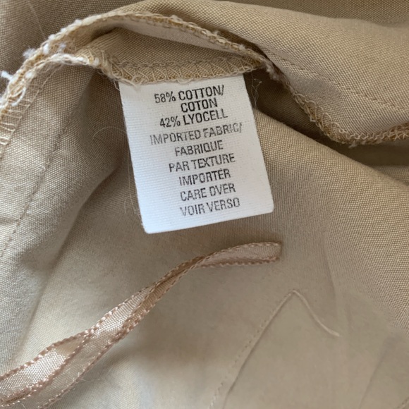 Anne Klein khaki Bermuda shorts. 58%Cotton, 42%Lyocell fabric. S2 - Picture 8 of 8